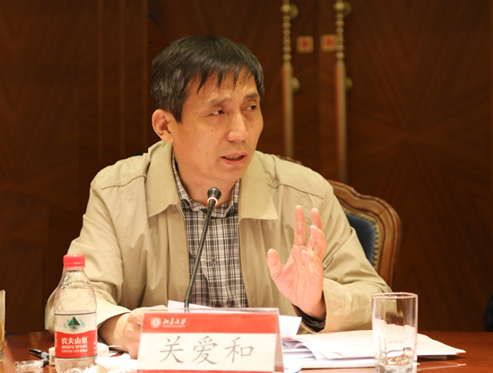 5.校党委书记关爱和讲话1p_副本